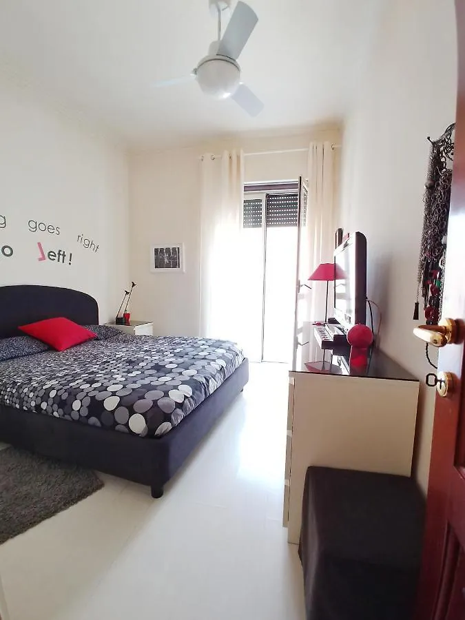Apartment Appartamento Per 5, Metro B Bologna, Terrazzo, Wi-Fi Rome Italy